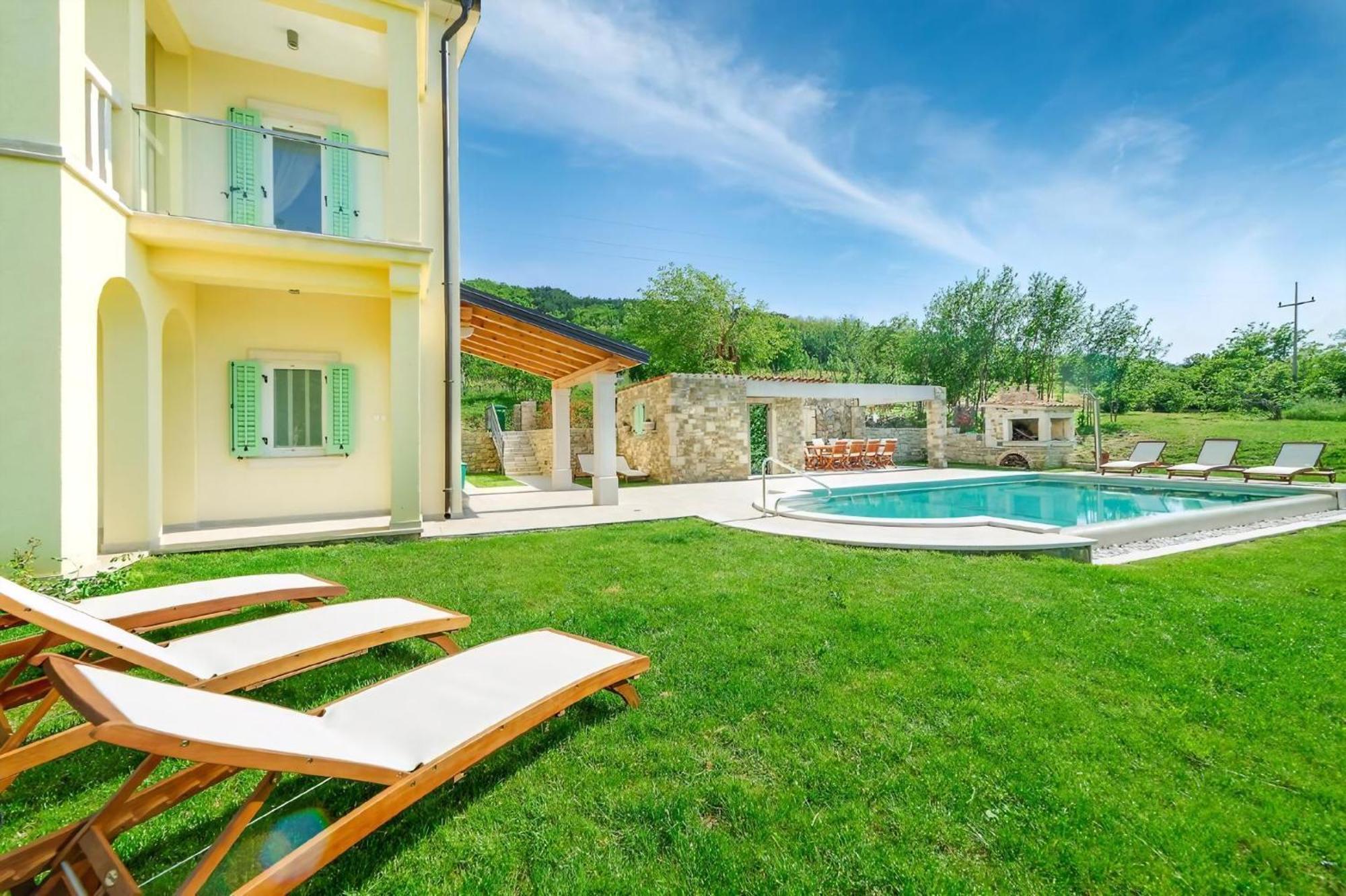 Villa Demetra Mit Infinity Pool Und Billiard Motovun Exterior foto