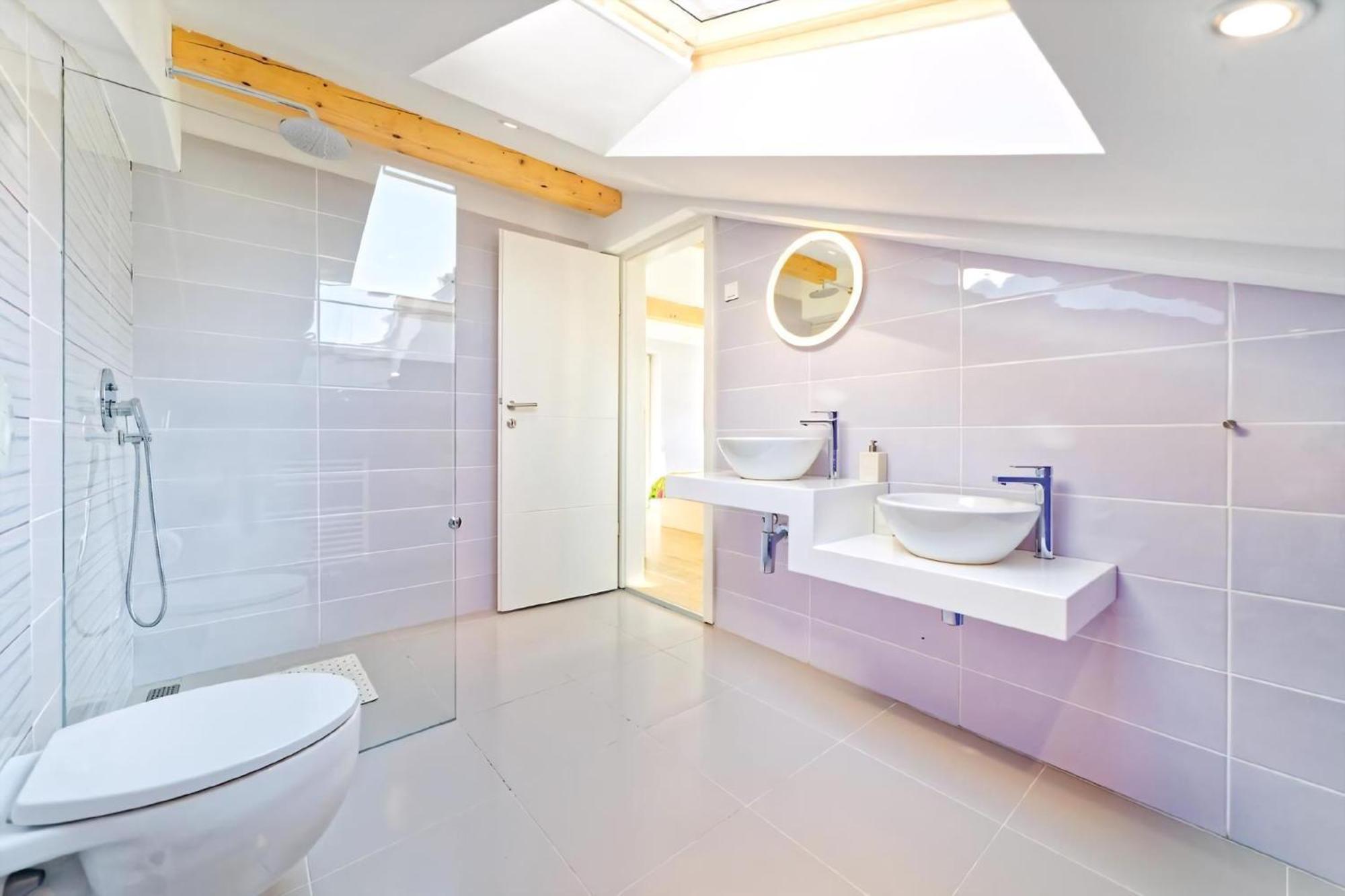 Villa Demetra Mit Infinity Pool Und Billiard Motovun Exterior foto