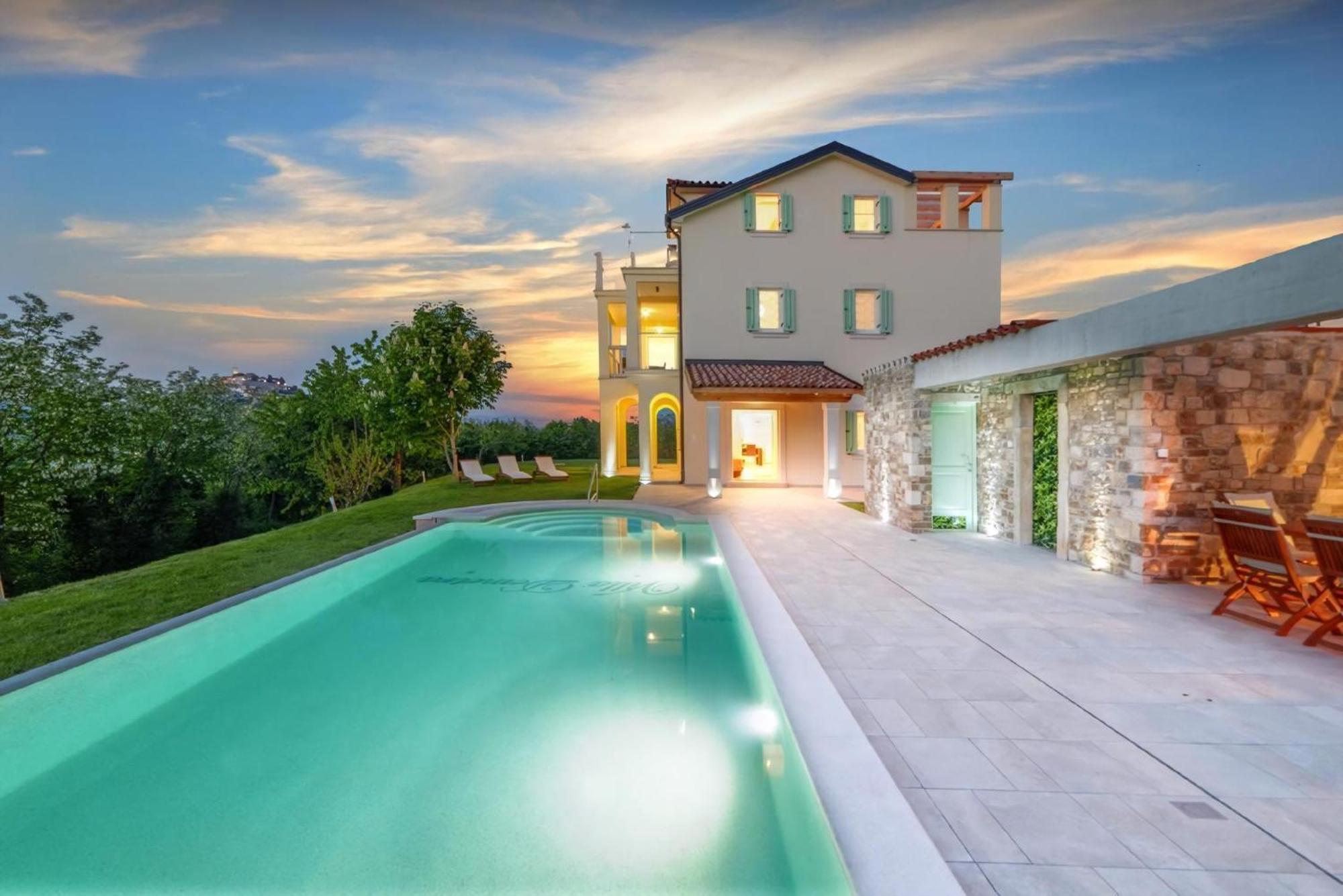 Villa Demetra Mit Infinity Pool Und Billiard Motovun Exterior foto